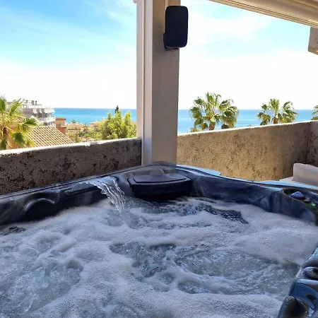 Luxury And Private Jacuzzi 300 Meters From The Benalmádena